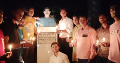 खुदागंज, शाहजहांपुर – 24 अप्रैल 2025 भारत परिषद भ्रष्टाचार विरोधी संगठन ने शहीदों की याद में निकाला कैंडल मार्च, आतंकवाद के खिलाफ उठाई आवाज